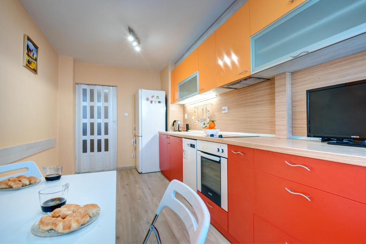 Daisy - 3 Room And Kitchen Apartment In Lazur Burgas City Exteriér fotografie